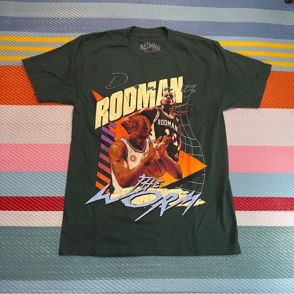 Dennis Rodman Dark Green T-Shirt Men’s Size Small‎